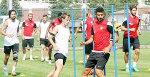 Şimşekler dayanıklılık çalıştı