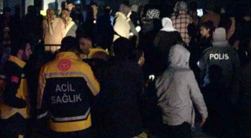 İndirim izdihamı yine şaşırtmadı: Bayılanlar oldu