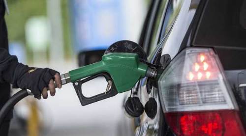 İndirim kısa sürdü: Motorine yeniden zam geliyor!