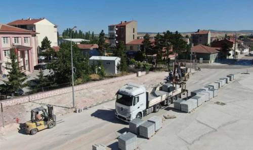 İnönü Belediyesi’nden yeni yaya yolları