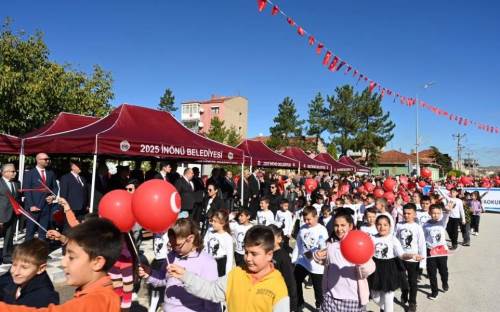İnönü’de Cumhuriyet’in 102’nci yılı coşkuyla kutlandı