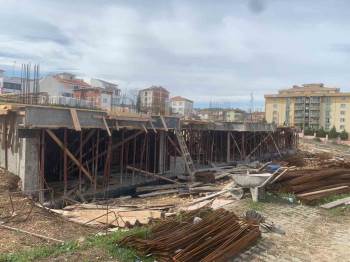 İnşaat İşçileri Arasında Çıkan Tartışma Kanlı Bitti
