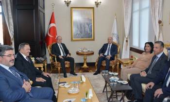 Irak Büyükelçisi Cenabi, Vali Tutulmaz’I Ziyaret Etti
