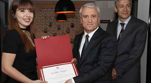 İş başında öğrenim, bu merkezde uygulanıyor