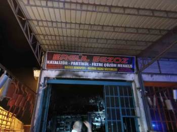 İş Yerinde Çıkan Yangın Büyümeden Söndürüldü
