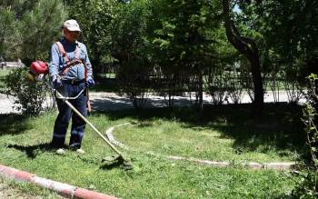 İscehisar’Da Çevre Düzenleme Çalışmaları Sürüyor
