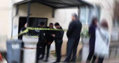 İşe gidecekken annesini ve kardeşini o halde bulunca şok geçirdi!