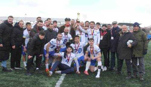 Işıkspor: "Hakkımız olan şampiyonluğu aldık"