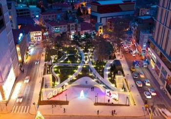 Işıl Işıl Olan Atatürk Parkı Havadan Böyle Görüntülendi
