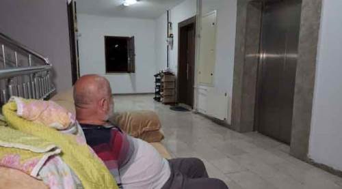 İşler tersine döndü: Bu kez ev sahibi sokakta kaldı