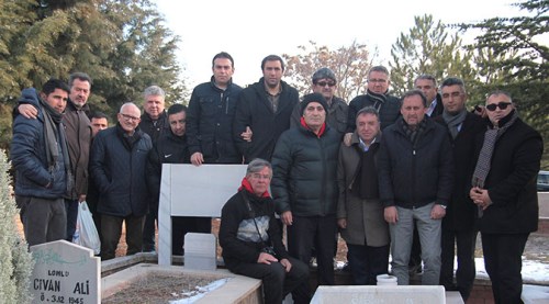 İsmail Alkılıçgil kabri başında anıldı