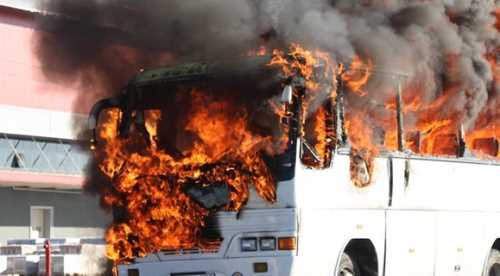 İşsiz kalınca aracını yaktı