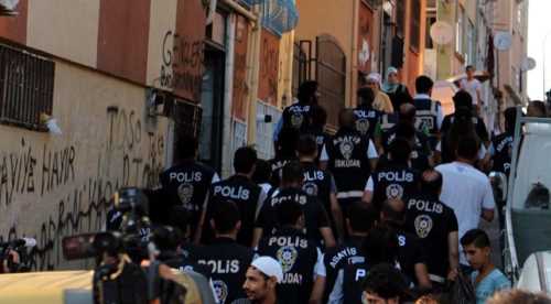 İstanbul'da operasyon, gözaltılar var