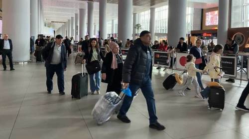İstanbul Havalimanı'nda bayramdan dönenler yoğunluk oluşturdu