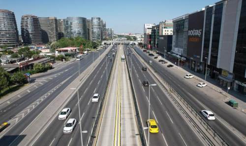 İstanbul’un yolları bayramda sessizliğe büründü
