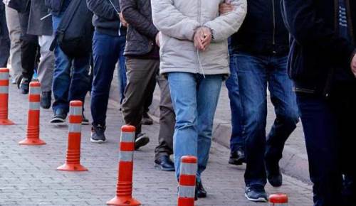 İstanbul ve Eskişehir’de dev operasyon: 2’si çocuk 19 kişi...