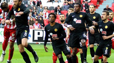 İşte İddaa'ya göre maçın favorisi