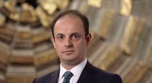 İŞTE PARANIN YENİ PATRONU