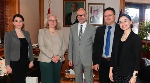 İsveç Ankara Büyükelçi Vekili Louise Morsing'ten Anadolu Üniversitesi'nde