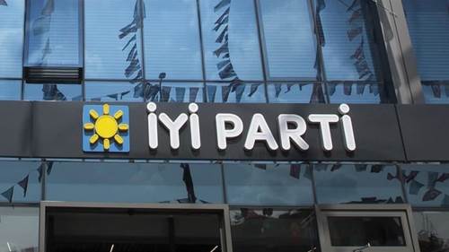 İYİ Parti’de başvuru süresi uzatıldı