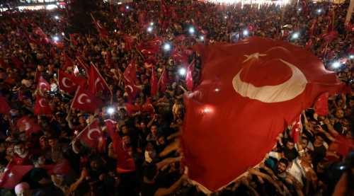 İZİNCİLERİ DARBE İLE KORKUTTULAR