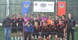 İzleyenleri büyülüyor