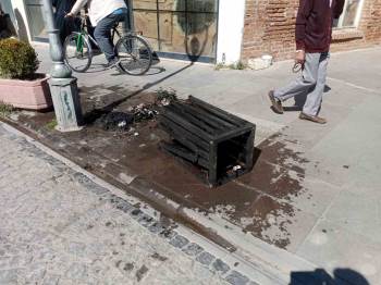 İzmariti söndürmeden çöpe atınca...