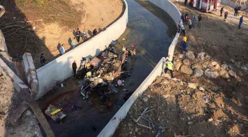 İzmir'de korkunç kaza! 22 ölü var...