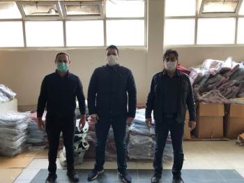 İzmir’E 700 Battaniye Gönderildi
