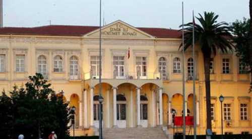 İzmir Vali yardımcısı gözaltına alındı