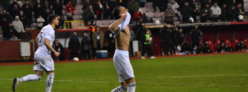 Jakob çok denedi ama olmadı