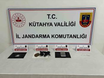 Jandarma’Dan Uyuşturucu Operasyonu, 3 Kişi Tutuklandı
