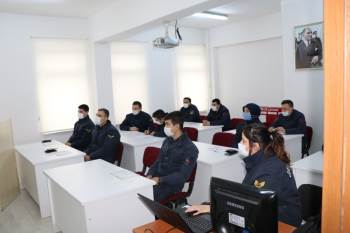 Jandarma Personeline “Aile İçi Ve Kadına Yönelik Şiddetle Mücadele” Eğitimi Verildi
