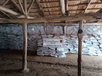 Jandarma Sahte Barkotlu 27 Ton Gübre Ele Geçirdi
