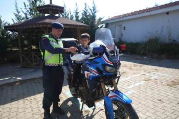 Jandarma Trafik Timleri Öğrencilere Trafik Eğitimi Verildi
