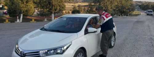 Jandarma vatandaşın bayramını kutladı