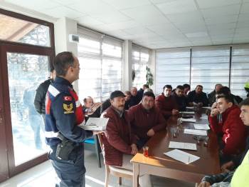 Jandarma Ve Polisten Yolcu Ve Öğrenci Servis Sürücülerine Eğitim Semineri
