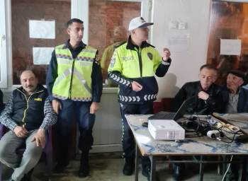 Jandarmadan 51 Vatandaşa Trafik Eğitimi
