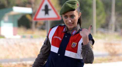 Jandarmadan flaş başörtü kararı