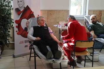 Jandarmadan Kan Bağışı
