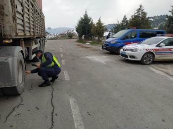 Jandarmadan Kış Lastiği Uygulaması
