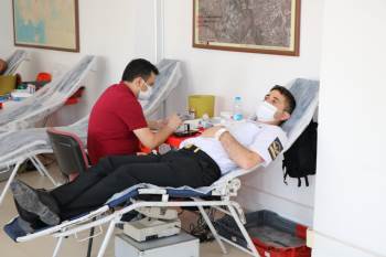 Jandarmadan Kızılay’A Kan Bağışı
