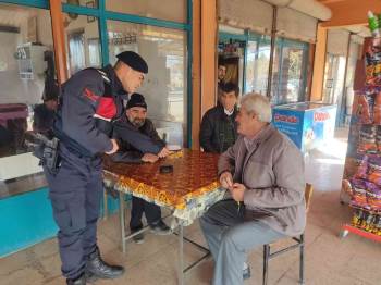 Jandarmadan Köylerde Kades Bilgilendirmesi
