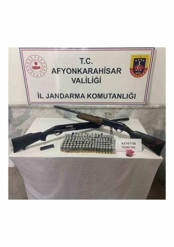 Jandarmadan Ruhsatsız Silah Baskını
