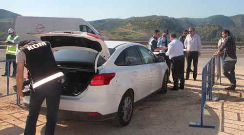 Jandarme ve polis didik didik aradı: 8 gözaltı