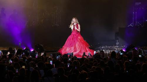 Jennifer Lopez İstanbul konserinde 50 hayranıyla buluşacak