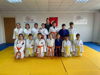 Judoda Tüm Hünerlerini Sergilediler
