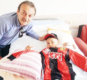 Kaanı ziyaret ettiler