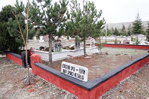 Kabristanlara bakım yapıldı