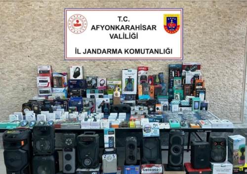 Kaçak elektronik ürün satışı yapan işyerine baskın!